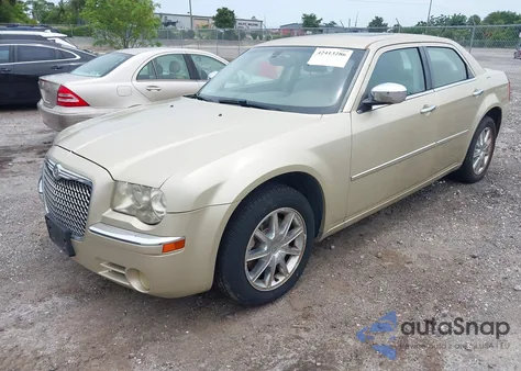 2010 Chrysler 300 Limited из США, поврежденный, VIN 2C3CK3CV8AH210878